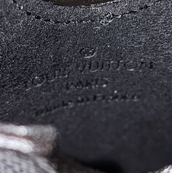 Authentic LV Graphite Phone/ Card Case - Picture 10 of 14